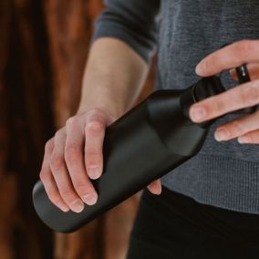 MiiR Narrow Mouth Bottle 680ml - black 2