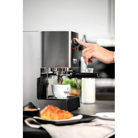 GAGGIA Classic EVO E24 Lever-Style Espresso Machine