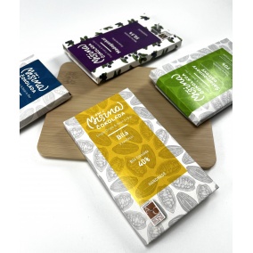 Chocolate Mixed chocolate, white chocolate with vanilla, 40% 2