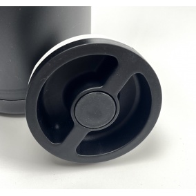 Termoska Kaffia  1 l s dřevěnou rukojetí - ČERNÁ 2