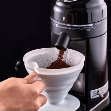 Hario V60 EVCG-8B Electric Grinder 2