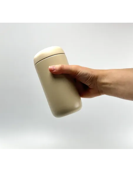 Termohrnek Fellow Carter Move Mug Sand DUNE 355ml