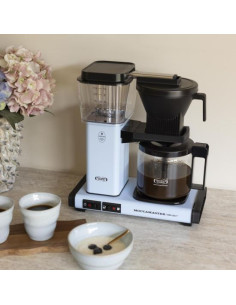 Moccamaster KBG Select Coffee Maker in Baby Blue 2