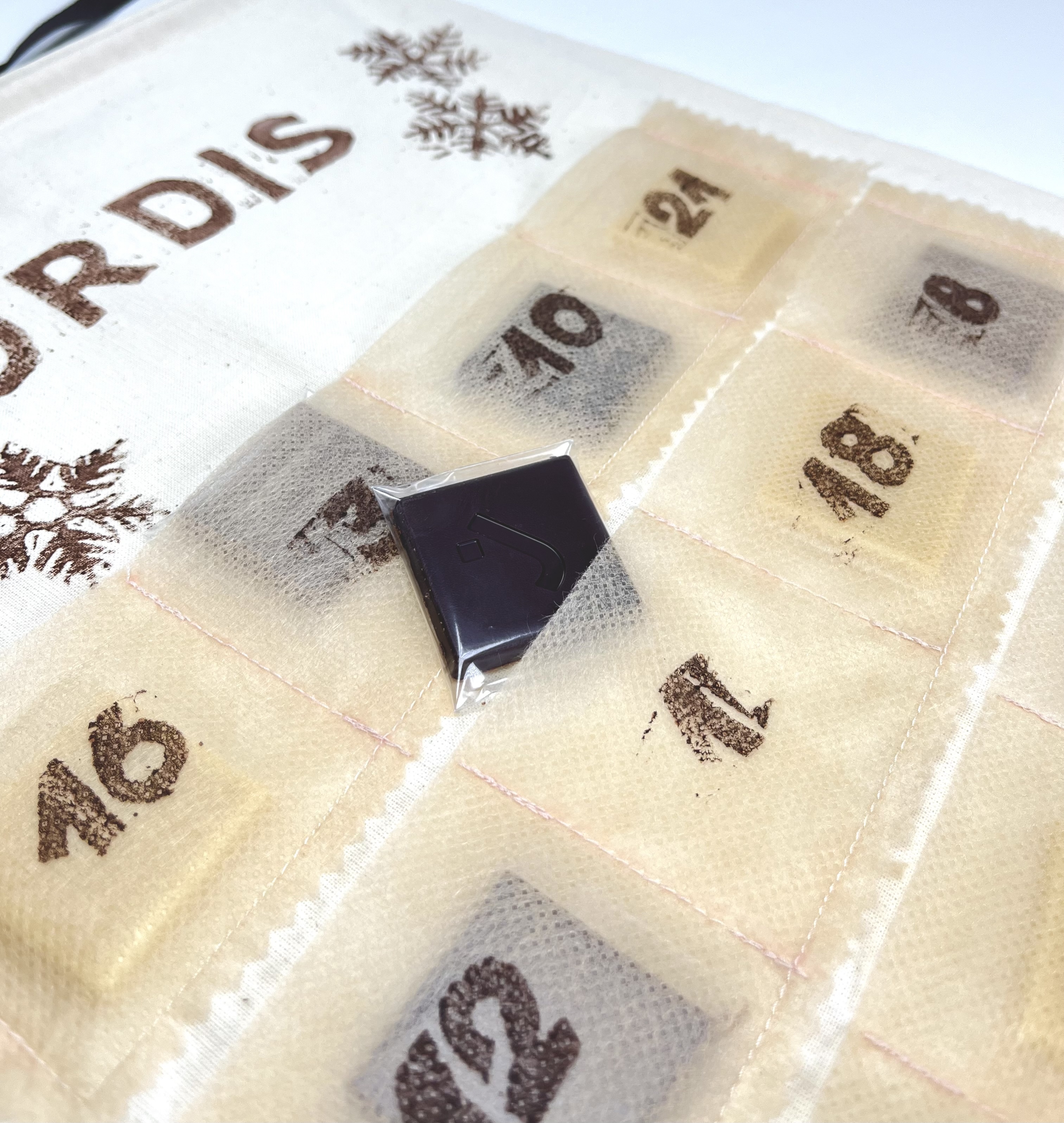 Čokoláda Jordis Adventní kalendář 24 x 4 g - Obrázek 3