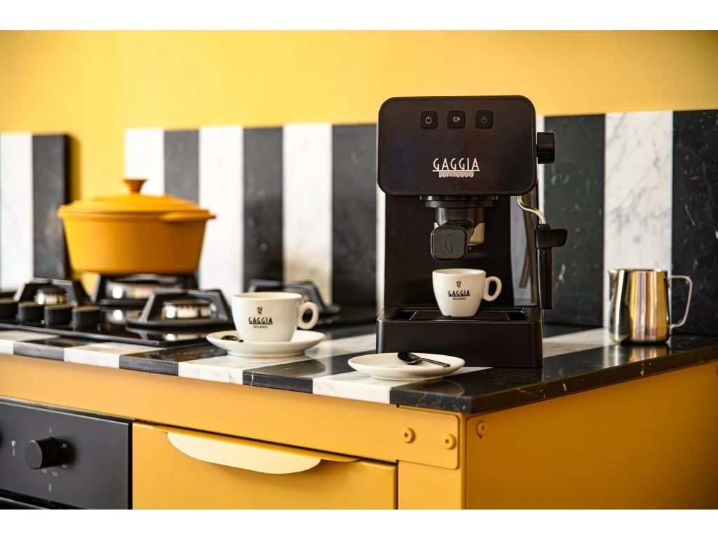 Pákový kávovar GAGGIA Style Espresso – černá