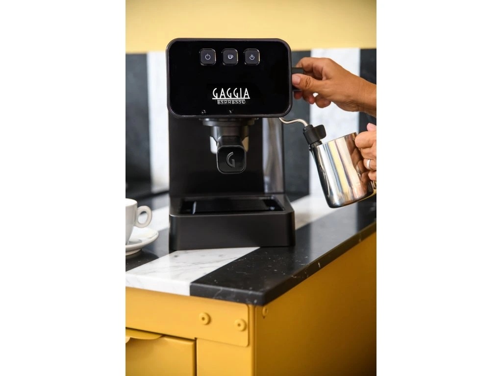 Pákový kávovar GAGGIA Style Espresso – černá