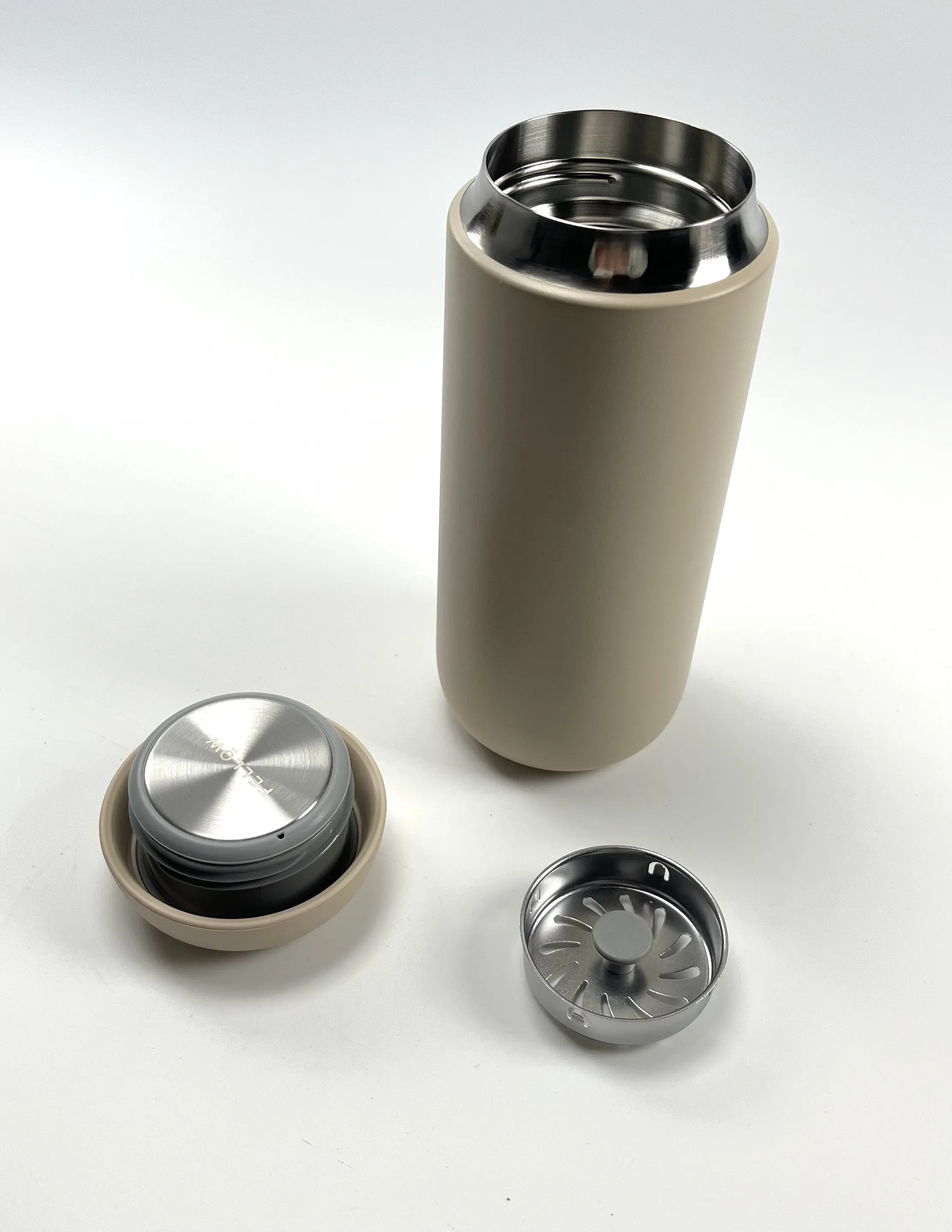 Termohrnek Fellow Carter Move Mug Sand DUNE 473ml - Obrázek 7