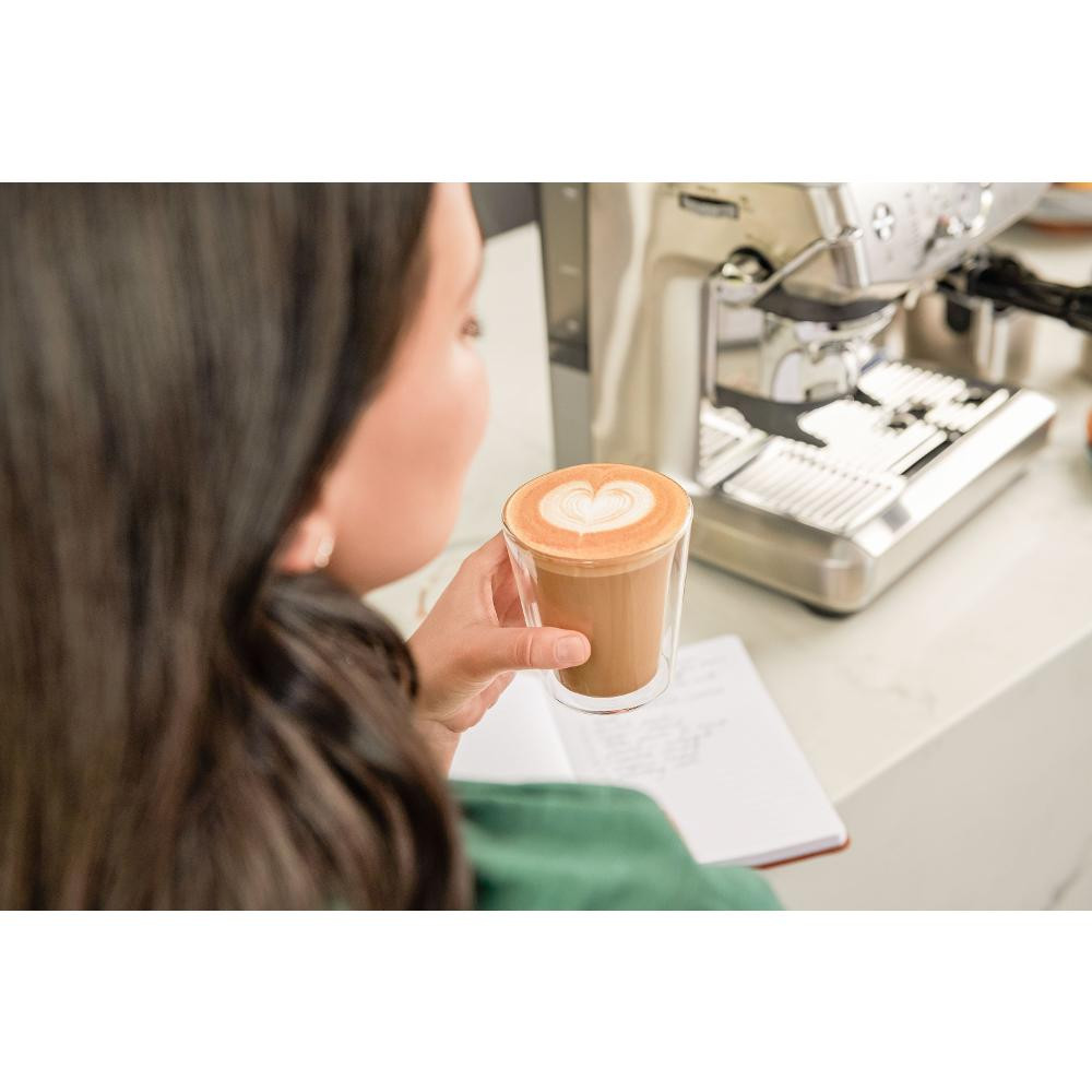 Pakový kávovar SAGE SES876BTR šedý