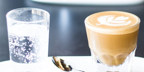 Káva piccolo aneb kofeinový Yetti